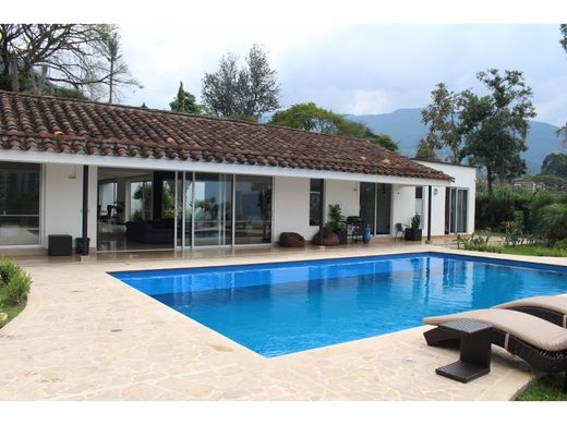 Πολυτελή κατοικία σε Μεδεγίν, Medellín