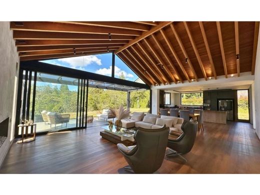 Luxus-Haus in Envigado, Departamento de Antioquia