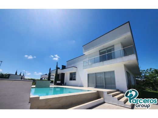 منزل ريفي ﻓﻲ Pereira, Departamento de Risaralda