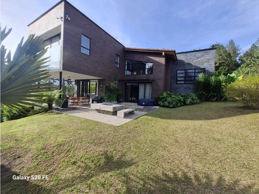 منزل ريفي ﻓﻲ Retiro, Departamento de Antioquia