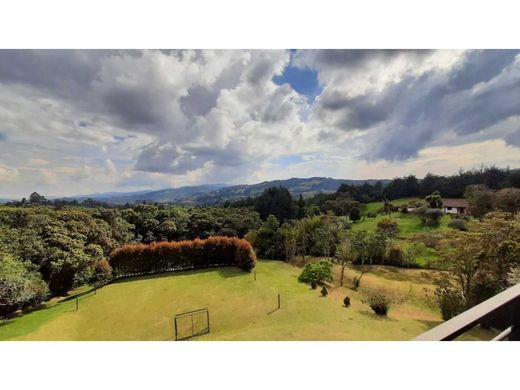 منزل ريفي ﻓﻲ Envigado, Departamento de Antioquia