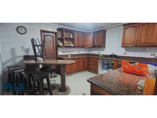 Πολυτελή κατοικία σε Μεδεγίν, Medellín