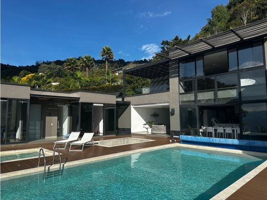 Πολυτελή κατοικία σε Μεδεγίν, Medellín