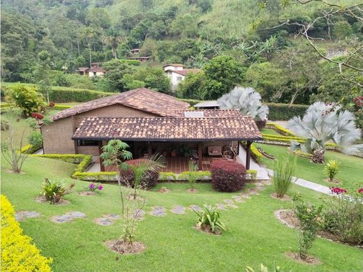 Gutshaus oder Landhaus in Girardota, Departamento de Antioquia