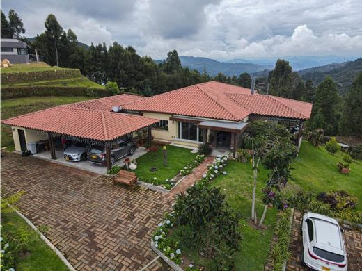 Luxus-Haus in Medellín, Departamento de Antioquia