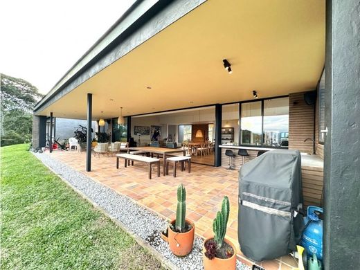 Luksusowy dom w La Ceja, Departamento de Antioquia