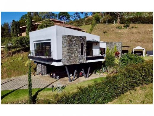 Casa de campo - Sabaneta, La Estrella