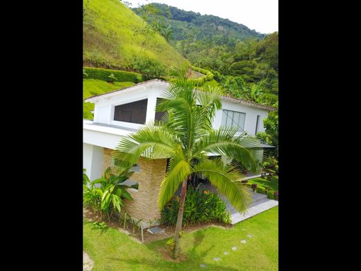 Casale a Barbosa, Departamento de Antioquia
