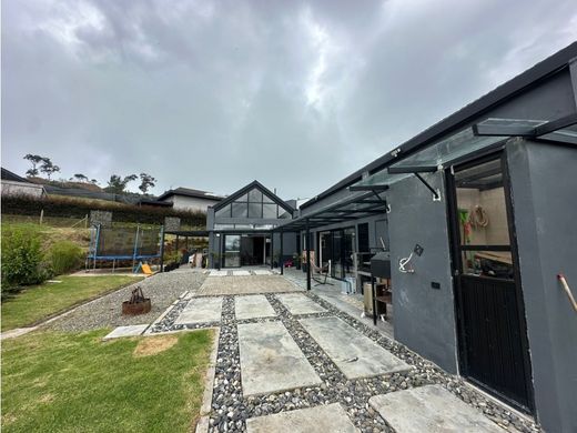 Casa de lujo en Envigado, Departamento de Antioquia