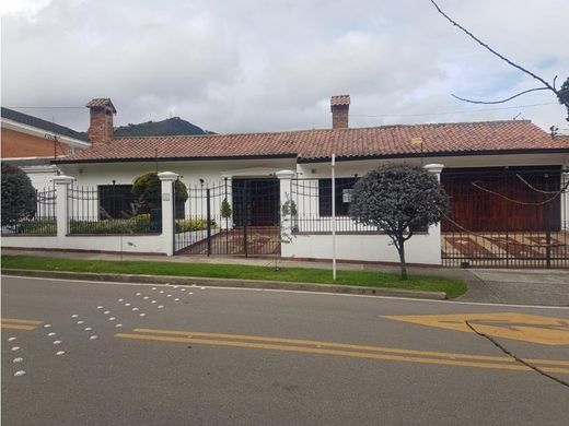 Apartment / Etagenwohnung in Bogotá, Bogotá  D.C.