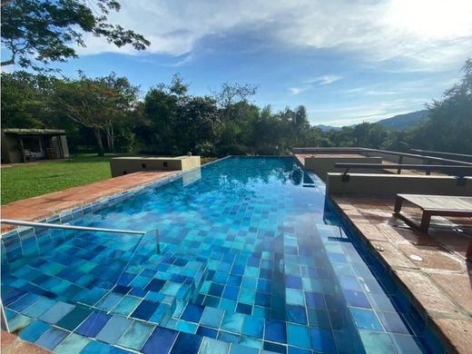 Casa de campo en Anapoima, Cundinamarca