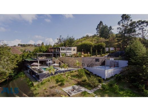 منزل ريفي ﻓﻲ Guarne, Departamento de Antioquia