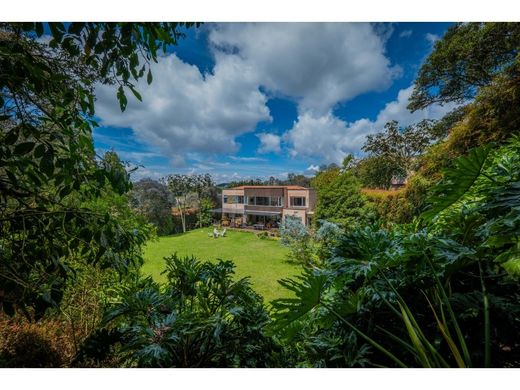 Πολυτελή κατοικία σε Μεδεγίν, Medellín