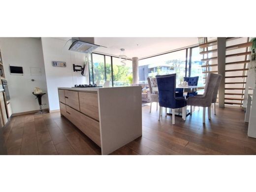 Envigado, Departamento de Antioquiaのアパートメント