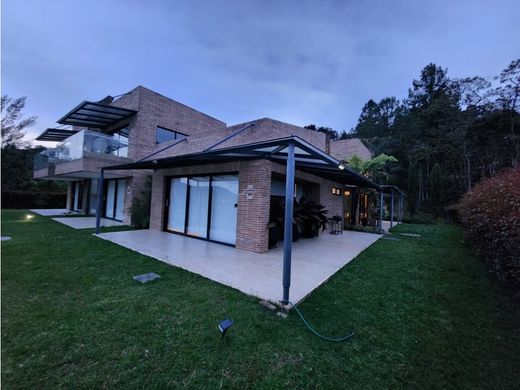 Envigado, Departamento de Antioquiaのカントリーハウス