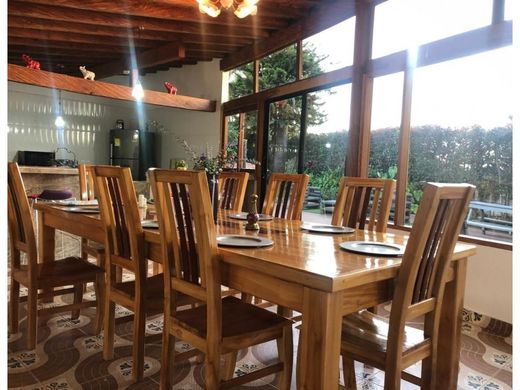 Hotel w Marinilla, Departamento de Antioquia