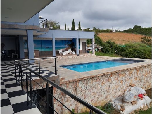 Luxus-Haus in Floridablanca, Departamento de Santander