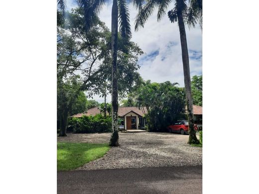 Propriété de campagne à Villavicencio, Departamento del Meta