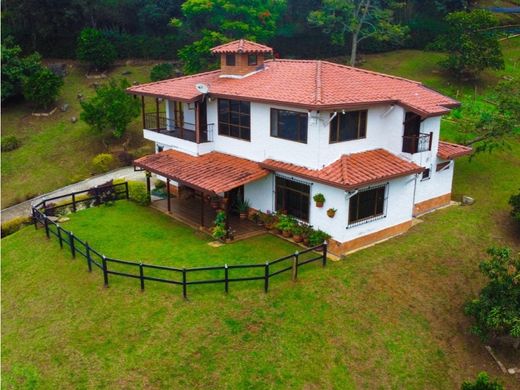 Cortijo o casa de campo en Girardota, Departamento de Antioquia