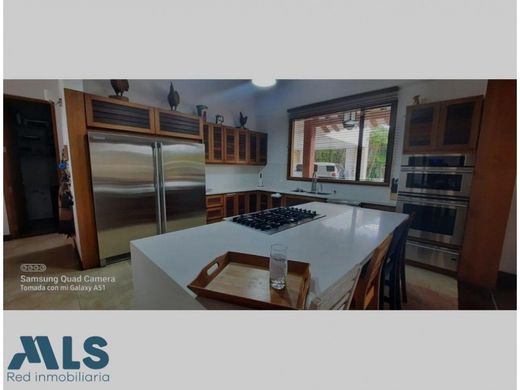 Köy evi Rionegro, Departamento de Antioquia