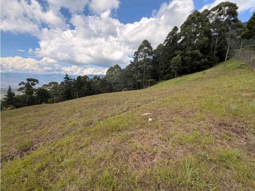 Terreno - Medellín, Departamento de Antioquia