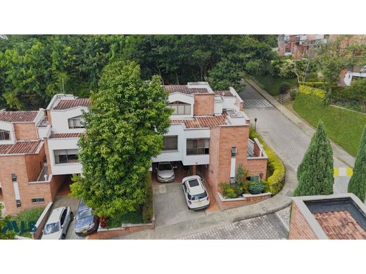 호화 저택 / 메데인, Medellín