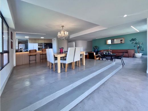 Piso / Apartamento en Medellín, Departamento de Antioquia