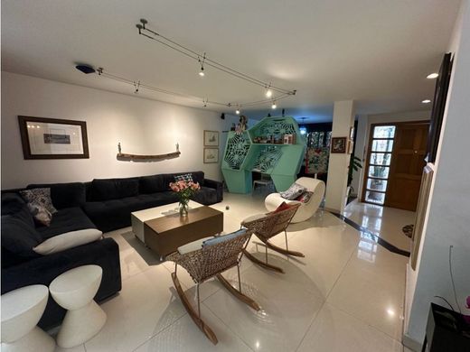 Элитный дом, Envigado, Departamento de Antioquia