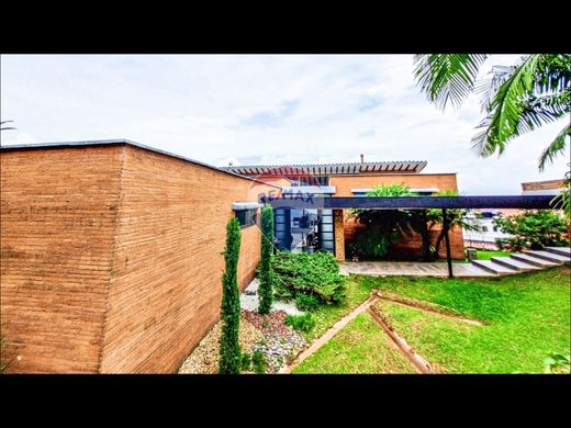 Maison de luxe à Sabaneta, La Estrella