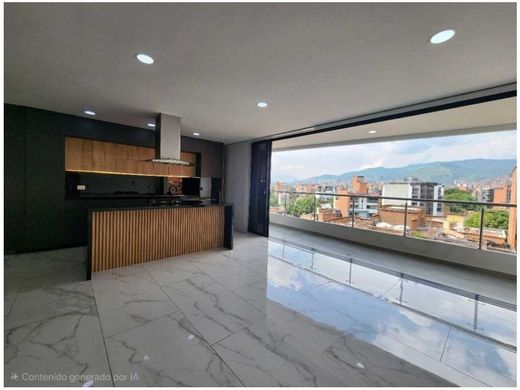 Apartment / Etagenwohnung in Medellín, Departamento de Antioquia