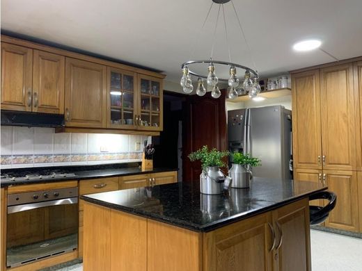 Πολυτελή κατοικία σε Sabaneta, La Estrella