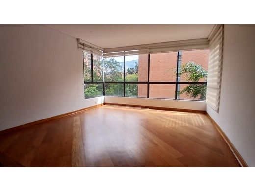 Apartment / Etagenwohnung in Medellín, Departamento de Antioquia
