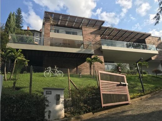 Maison de luxe à Sabaneta, La Estrella
