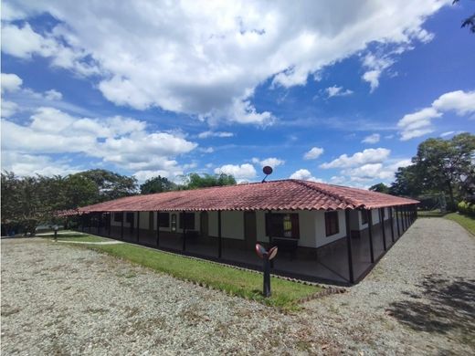 Элитный дом, Montenegro, Quindío Department