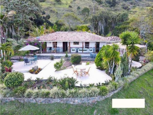 Сельский Дом, Копакабана, Copacabana