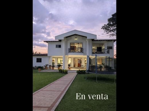 Country House in La Tebaida, Quindío Department