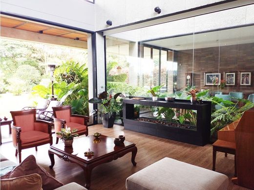 منزل ﻓﻲ ميديلين, Medellín