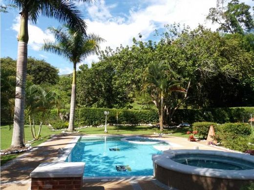 Casa de campo - Sevilla, Departamento del Valle del Cauca