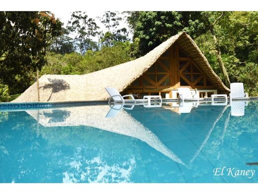 ‏בתים כפריים או חוות ב  Girardota, Departamento de Antioquia