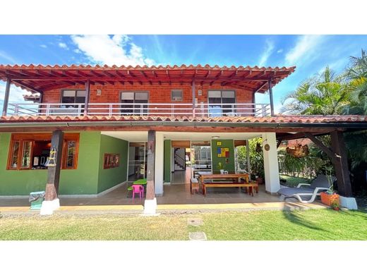 Köy evi Cali, Departamento del Valle del Cauca