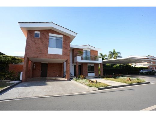 Luxus-Haus in Cali, Departamento del Valle del Cauca