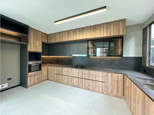 ﺷﻘﺔ ﻓﻲ ميديلين, Medellín