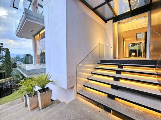 Πολυτελή κατοικία σε Μεδεγίν, Medellín