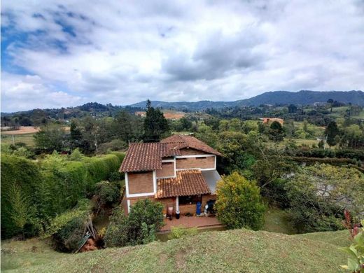 Casa de campo en Guarne, Departamento de Antioquia