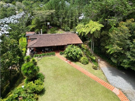 Casa de campo - La Ceja, Departamento de Antioquia