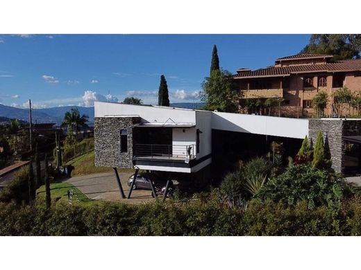 Maison de luxe à Sabaneta, La Estrella