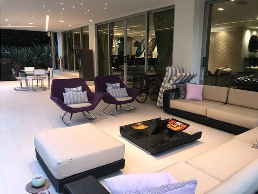 منزل ﻓﻲ ميديلين, Medellín