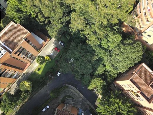 Участок, Медельин, Medellín