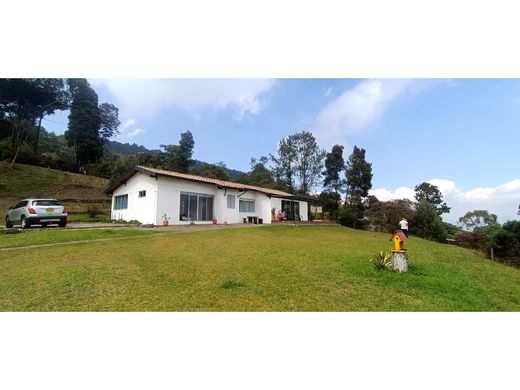 Luxus-Haus in Envigado, Departamento de Antioquia