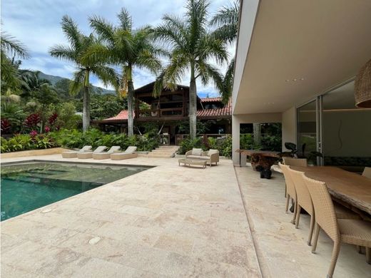 ‏בתים כפריים או חוות ב  Copacabana, Departamento de Antioquia